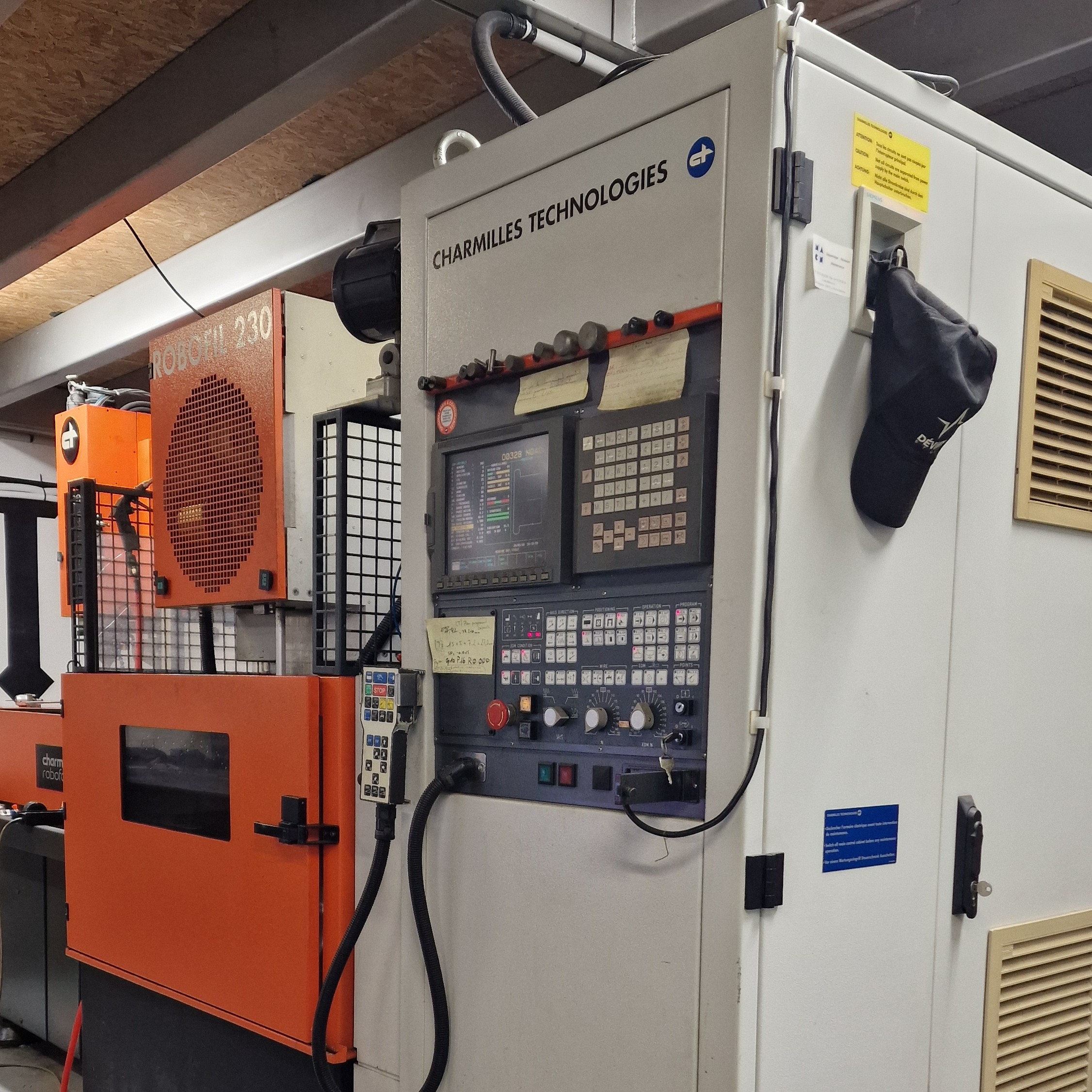 Électroérosion fil Charmilles Robofil 230
