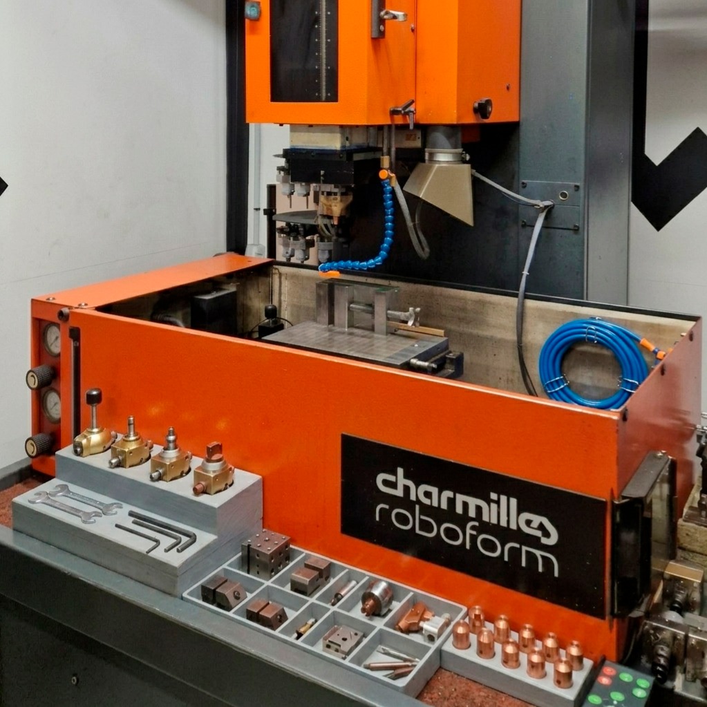 Électroérosion par enfonçage Charmilles Roboform 200